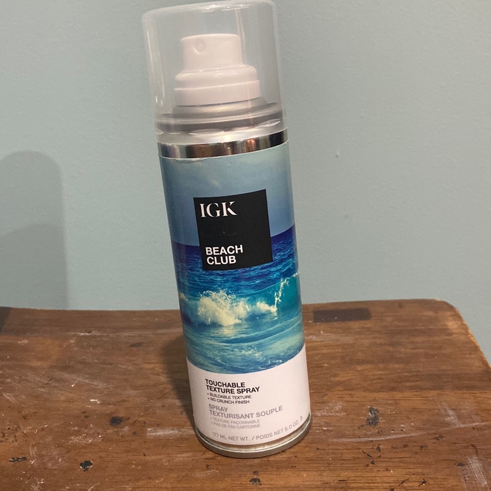 - New igk beach club touchable texture spray
